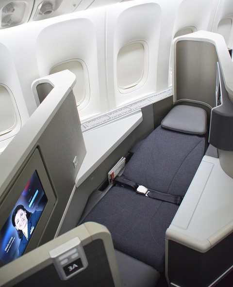 Photos of the New American Airlines 777-200 Business Class!